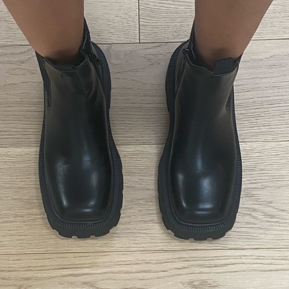 Pretty little thing platform leather boots - Picture 4 of 4